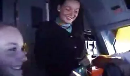 Tiffany Dawson sexo oral a su novio en el coche y le dio por el culo a la mierda tetas caseras xxx