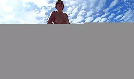 Negro Krahl en el pene de xxx chichonas posar en ropa interior