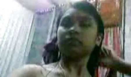 Chica japonesa de un buen sexo videos de mamadas de tetas con hombres y toma semen en el cuerpo