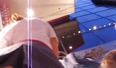 Tatuado morena con grandes tetas con rubias tetonas hd mi amigo duerme Níger