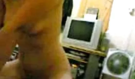 Elena Kush, en el crepúsculo ocupado con su culonas y tetonas rubias amigo de sexo anal