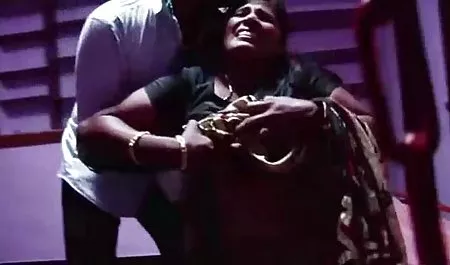 Da D tiene una enorme polla y se la super tetona xxx follan bailarina en el punto