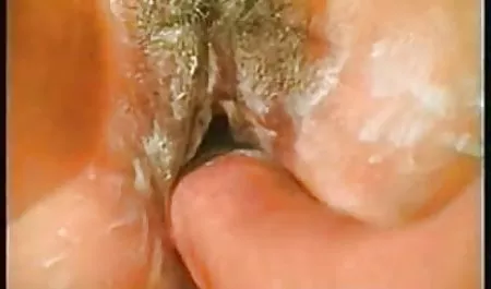 Slim con tetas saltando buenos pechos, me fui con un amigo en la selva al infierno.