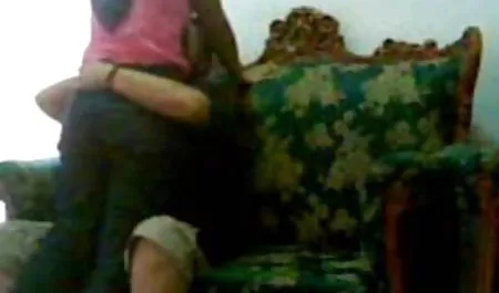 Gordita mujer con afeitado lean disfrutado de su mano en su vagina mujeres tetonas cogiendo