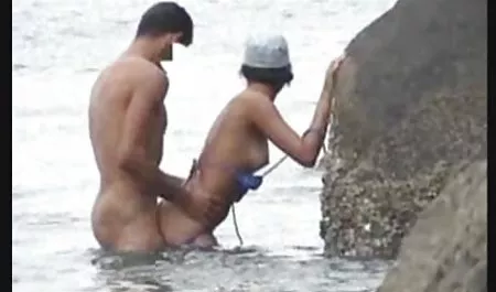 Las chicas indecentes muestra su tetonas cojidas coño en bragas y sin ellos