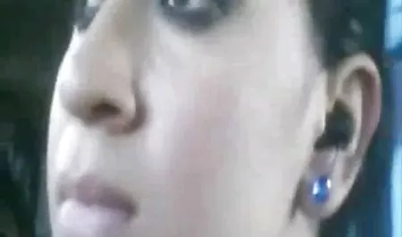 Cachonda seduce a la edad de 20 años estudiante para tener tetonas y culonas masturbandose sexo