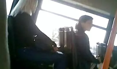 Caballero en una pose de cáncer, una esposa amorosa y su maldito a la línea de meta xxx videos tetonas