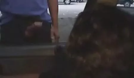 Un hombre de dos y pasó un tiempo enormes tetas xxx con ellos en la cama.