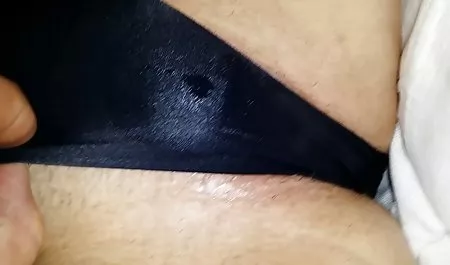 Cutie en una tetas chicas xxx falda corta el corazón de la vagina, en el pene de goma