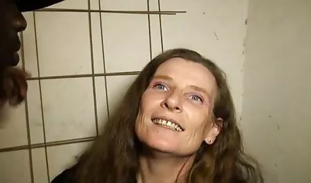 Tiró de las bragas de ser un miembro de PayPal teen tetona
