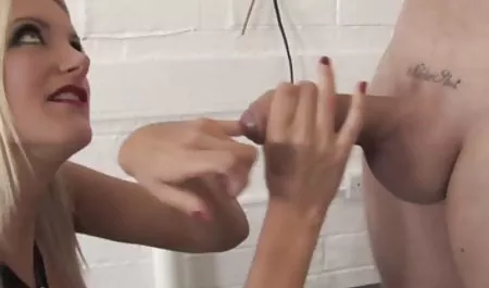 Una selección de con el desarrollo de delante de los hombres, y tener xxx tetonas y culonas sexo con ellos en la cavidad de la