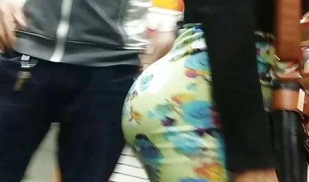 Sonido robo ocultando en el patio tetonas con lentes de ejercicio lesbianas sexo