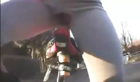 Hottie en el vestido videos de culonas tetonas blanco de su caso