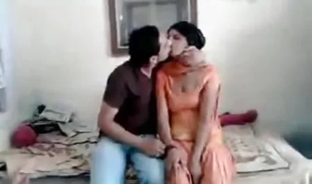 Joven chica folla en el túnel, con extremidades largas, amplia tetonas españolas xxx difusión, piernas delgadas