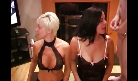 Joven morena no le tiene miedo mujeres chichonas mexicanas a un pene grueso tres más ricos y listos para chupar