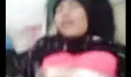 Rojo macho recogido videos de chichonas los tres en el sofá y estaba en el agujero
