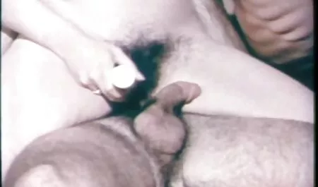 Bigotudo amigo que se mudó a la asamblea videos rubias tetonas de la madurez del herpes con tetas grandes