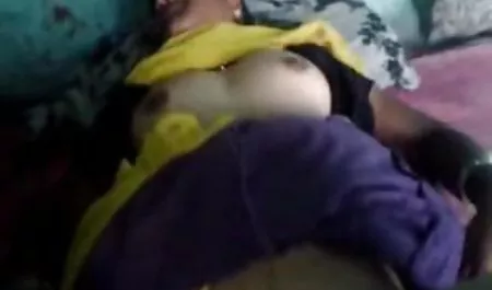 Mujer se la follan en la cadera tetas ricas xxx