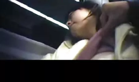 El chico de la fundición de lamer xxnx tetas el coño de la belleza de la joven, y puso su lengua en mi culo.