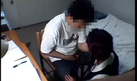 Sonido de puta con tetona tatuada los cambios del cabello con negro