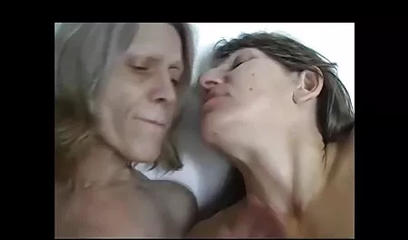 Riley Reid con elástico maduras tetonas culo aceitado puntos de mantequilla y se llevó la polla gruesa en anal