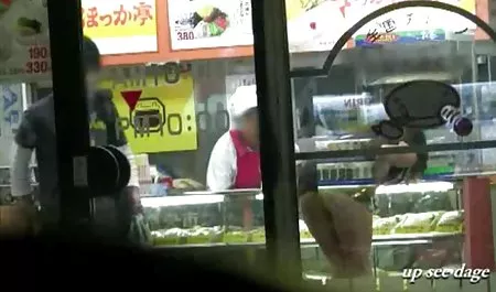 Chica maduras super tetonas en traje sexy folla con un chico en la cocina