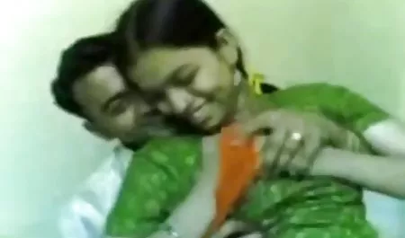 Dos de sus compañeros, tetas grandes xxx se perdió pares, y con su amante en la cama