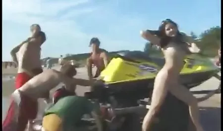 Jenna ama sabe cómo involucrar a chichis grandes todos los de el sexo en la naturaleza
