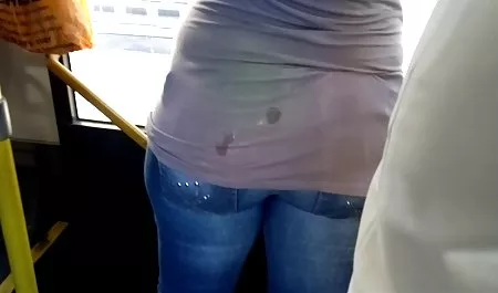 Un joven estudiante se cruza videos xxx de tetonas en la naturaleza, con su maestra favorita en el verano